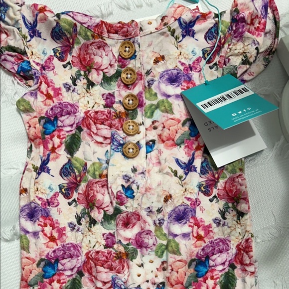 Posh Peanut Ruffled Cap Sleeve Romper w/ Ruffle Butt - Picture 3 of 8